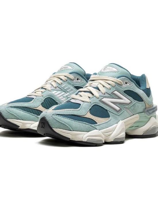 New Balance Shoes - New Balance Women's Mint Teal Cream Running Sneakers